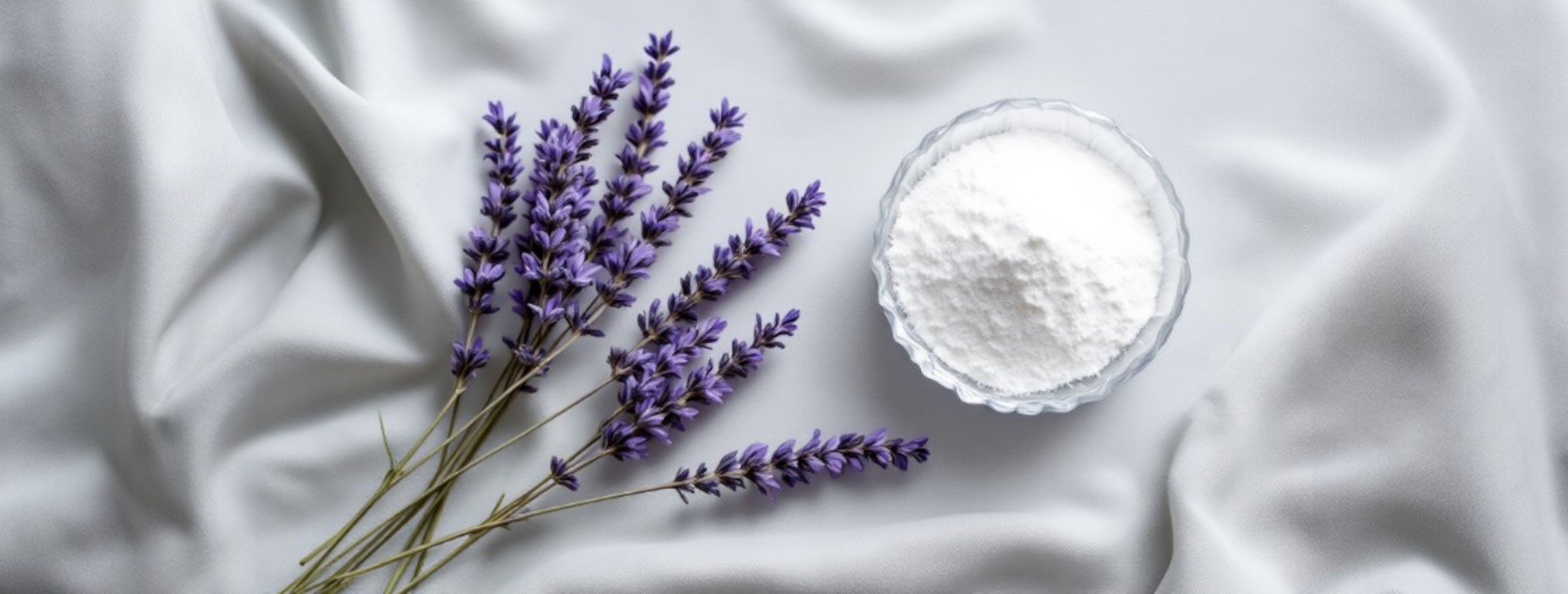 Natural Lavender Water extract and silica powder, ingredients in fluoride-free toothpaste for calming and whitening.